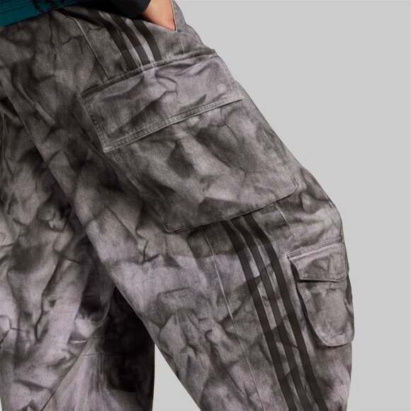 Adidas Originals Premium XXL Baggy Cargo PANTS Sz 14 Gray Purple Print NEW $190 - Picture 4 of 15